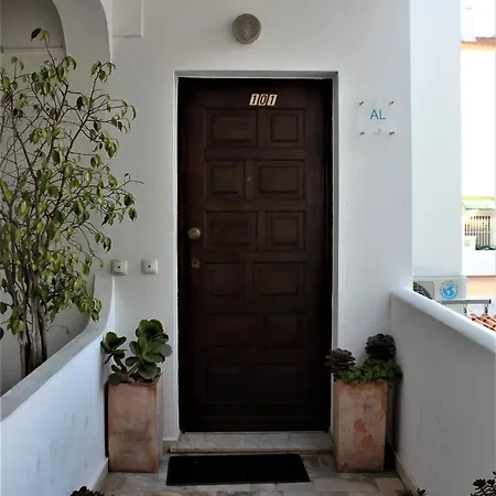 5 Minutes Walk From The * Albufeira