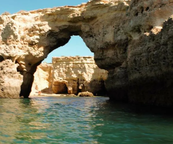 Apartament 5 Minutes Walk From The Albufeira